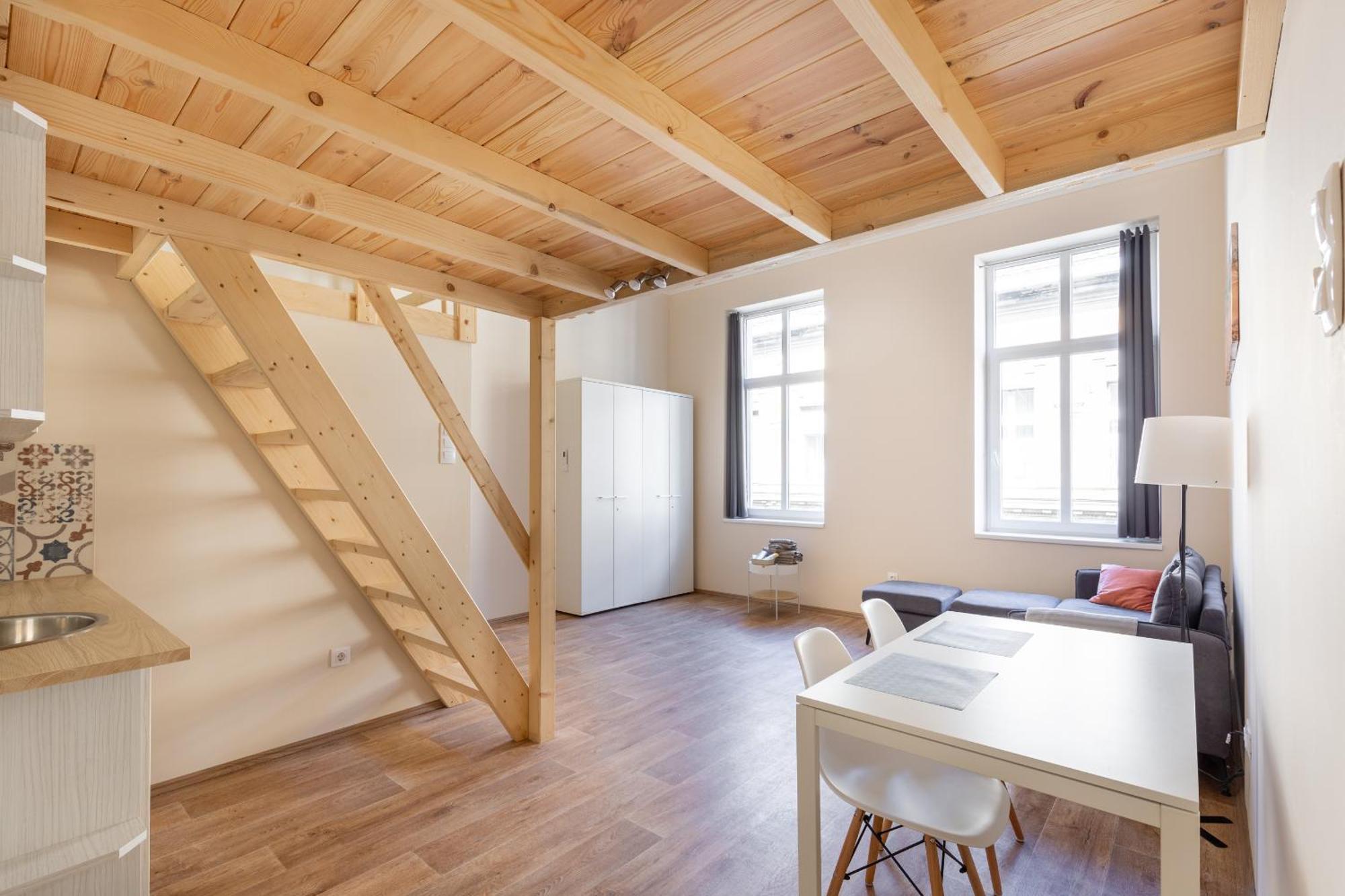 Apartamento Central Mezzanine Apartments With Ac At Keleti Railways Long-Term Budapeste