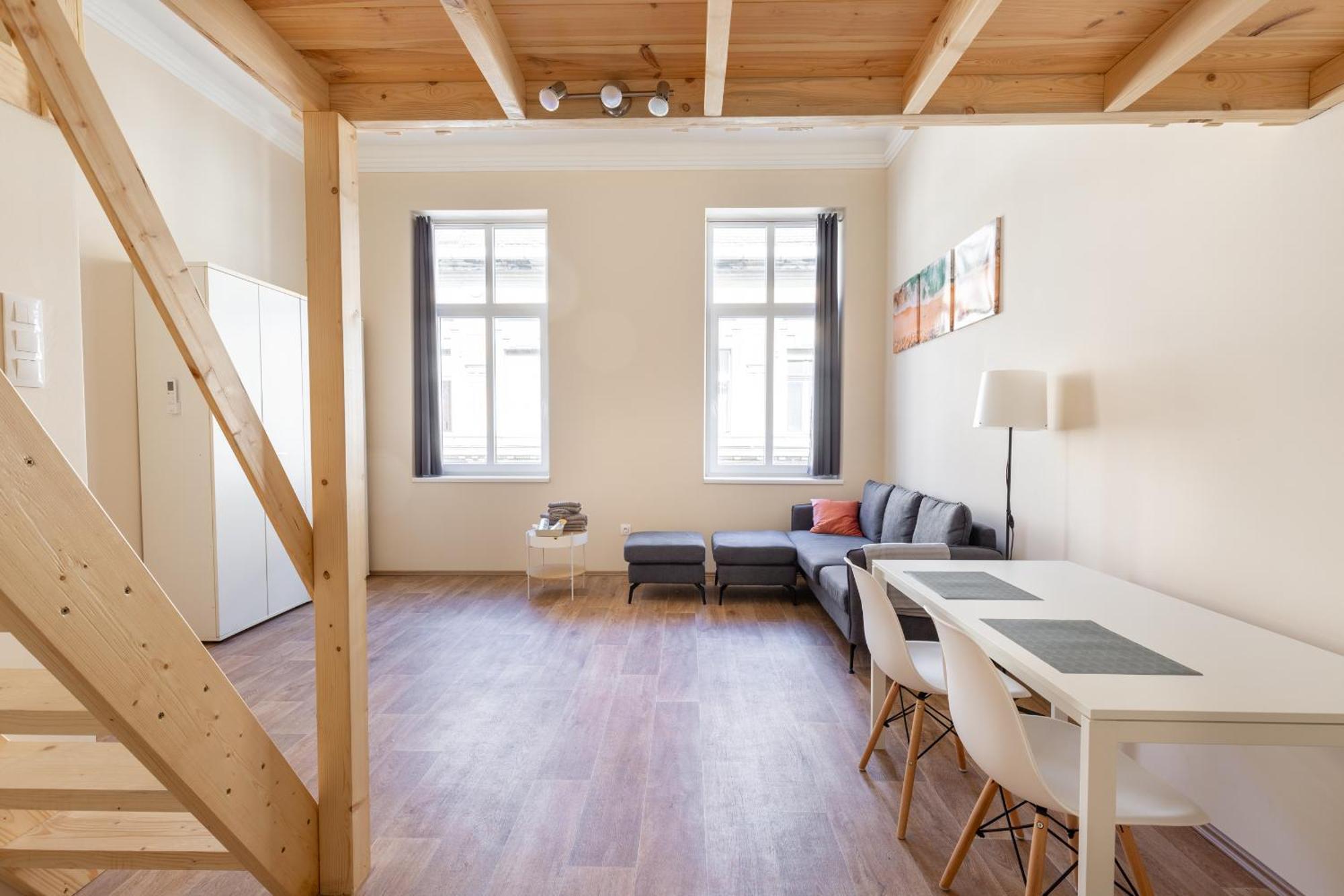 Apartamento Central Mezzanine Apartments With Ac At Keleti Railways Long-Term *